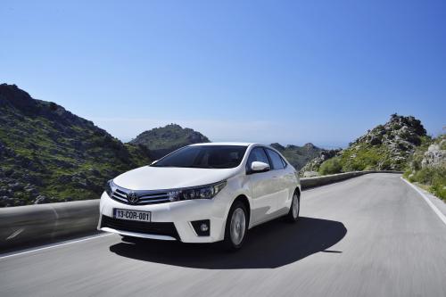 Toyota Corolla (2014) - picture 33 of 82