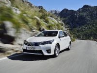 Toyota Corolla (2014) - picture 34 of 82