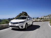 Toyota Corolla (2014) - picture 35 of 82