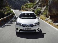 Toyota Corolla (2014) - picture 37 of 82