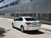 Toyota Corolla (2014) - picture 42 of 82