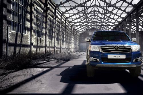 Toyota Hilux Invincible (2014) - picture 1 of 15