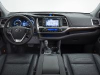 Toyota Kluger SUV (2014) - picture 4 of 4