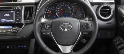Toyota RAV4 Cruiser Turbo Diesel (2014) - picture 4 of 6