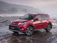 Toyota RAV4 Cruiser Turbo Diesel (2014) - picture 1 of 6
