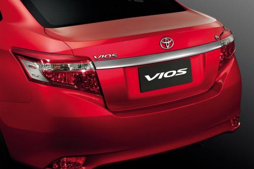Toyota Vios (2014) - picture 9 of 14