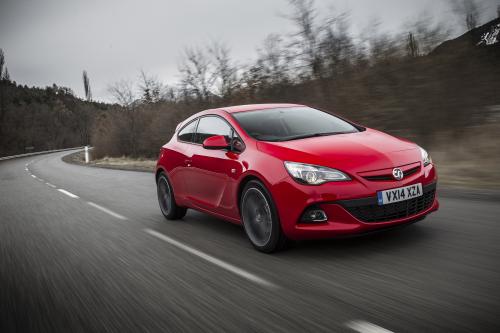 Vauxhall Astra GTC (2014) - picture 1 of 2