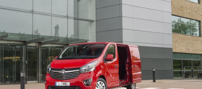 Vauxhall Vivaro (2014) - picture 7 of 16
