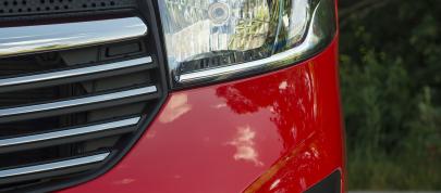 Vauxhall Vivaro (2014) - picture 15 of 16