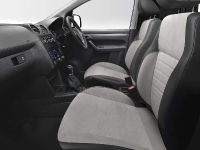 Volkswagen Caddy Black Edition (2014) - picture 2 of 2