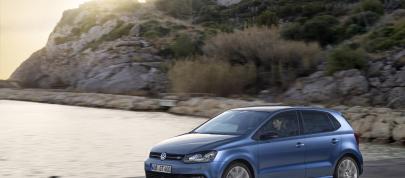 Volkswagen CrossPolo, Polo BlueMotion and BlueGT (2014) - picture 4 of 5