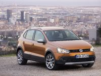 Volkswagen CrossPolo, Polo BlueMotion and BlueGT (2014) - picture 3 of 5