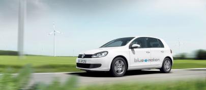 Volkswagen Golf Blue-E-Motion (2014) - picture 4 of 19