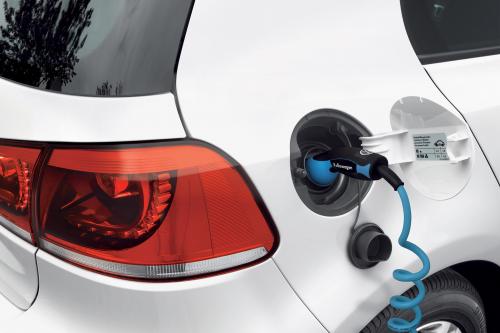 Volkswagen Golf Blue-E-Motion (2014) - picture 17 of 19