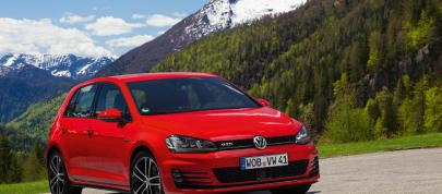 Volkswagen Golf GTD (2014) - picture 7 of 26
