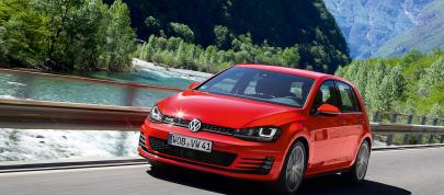 Volkswagen Golf GTD (2014) - picture 12 of 26
