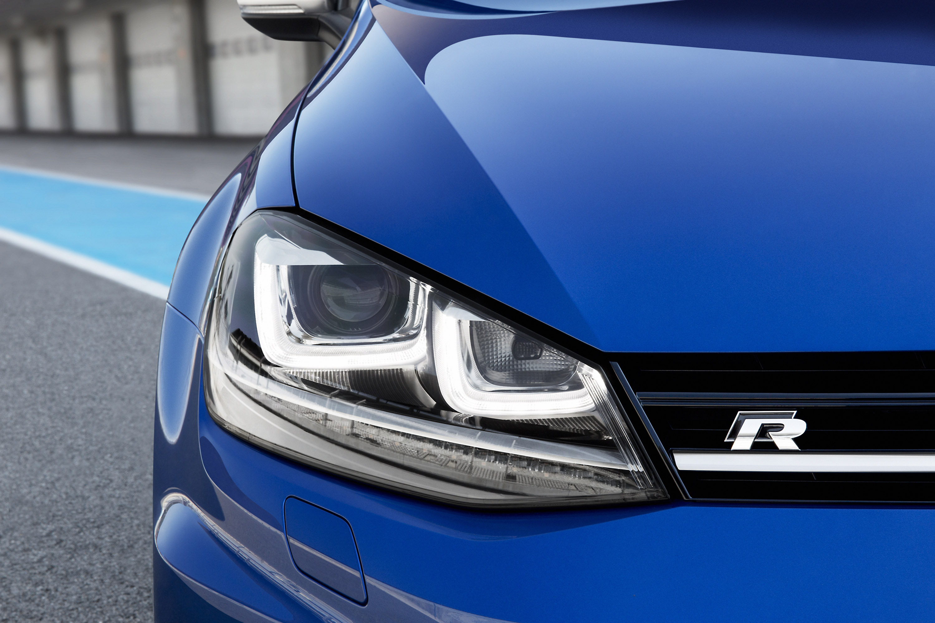 Volkswagen Golf VII R