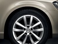 Volkswagen Passat Executive Style (2014) - picture 2 of 3