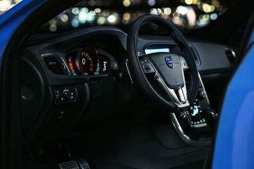 Volvo S60 and V60 Polestar (2014) - picture 16 of 20