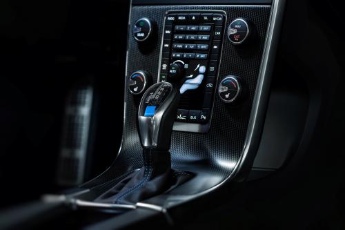 Volvo S60 and V60 Polestar (2014) - picture 17 of 20