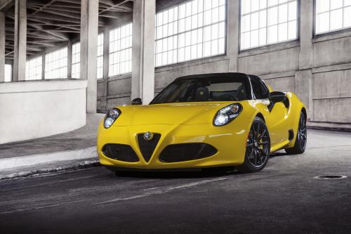 Alfa Romeo 4C Spider (2015) - picture 1 of 12