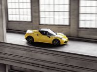 Alfa Romeo 4C Spider (2015) - picture 3 of 12