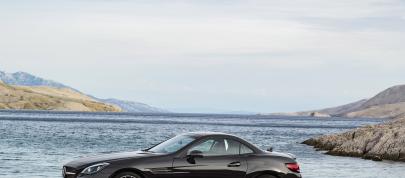 AMG Mercedes-Benz SLC 43 (2015) - picture 4 of 8