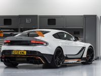 Aston Marin Vantage GT12 (2015) - picture 3 of 3