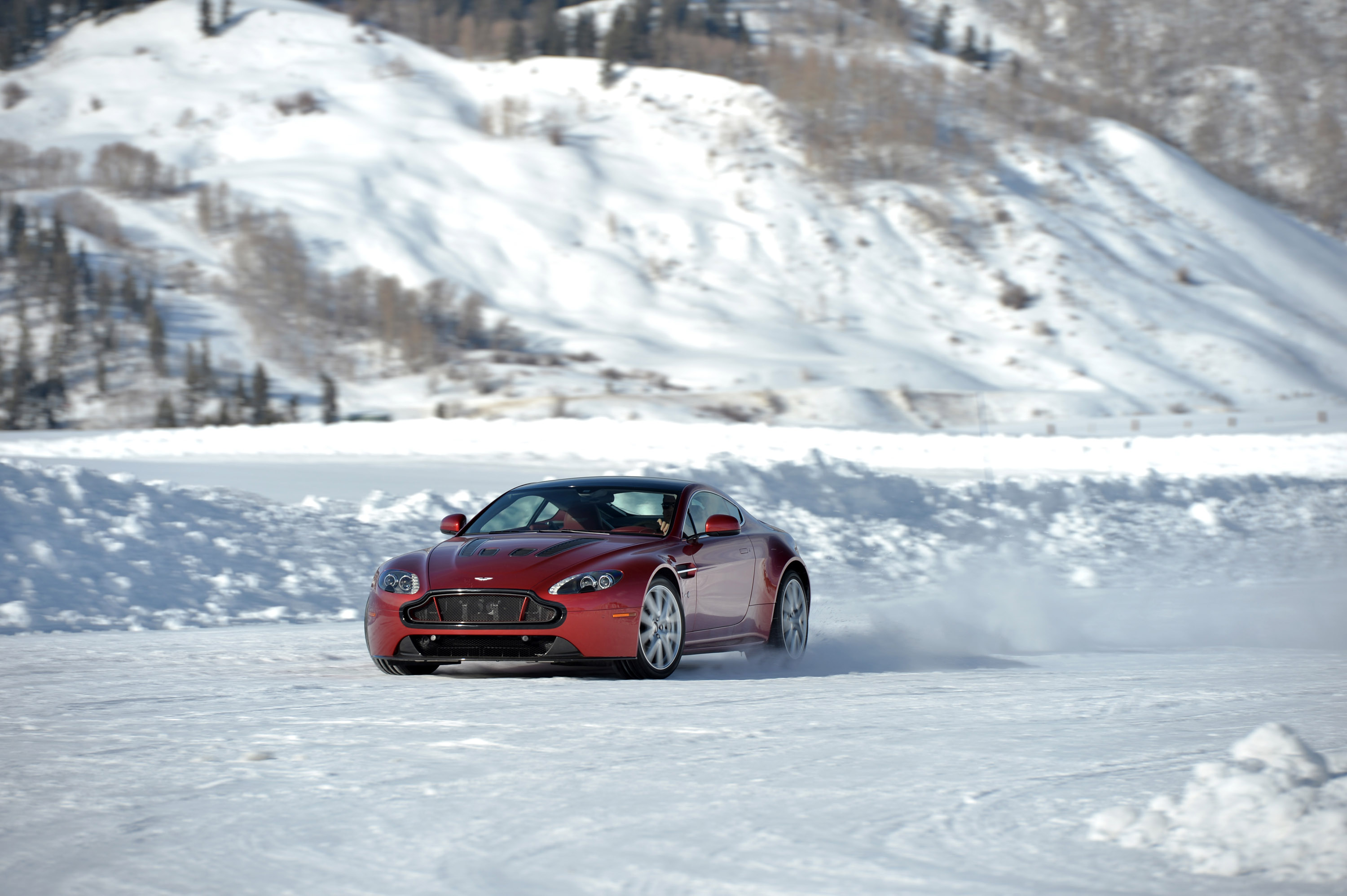 Aston Martin On Ice