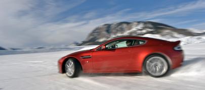 Aston Martin On Ice (2015) - picture 12 of 27