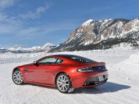 2015 Aston Martin On Ice