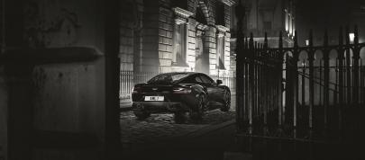 Aston Martin Vanquish Carbon Edition (2015) - picture 4 of 10