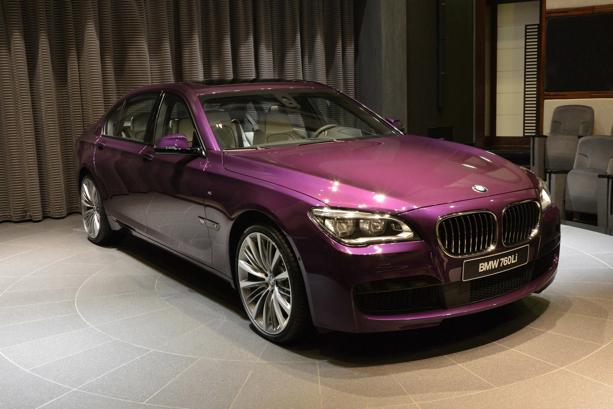 BMW 760Li V12M Biturbo in Twilight Purple