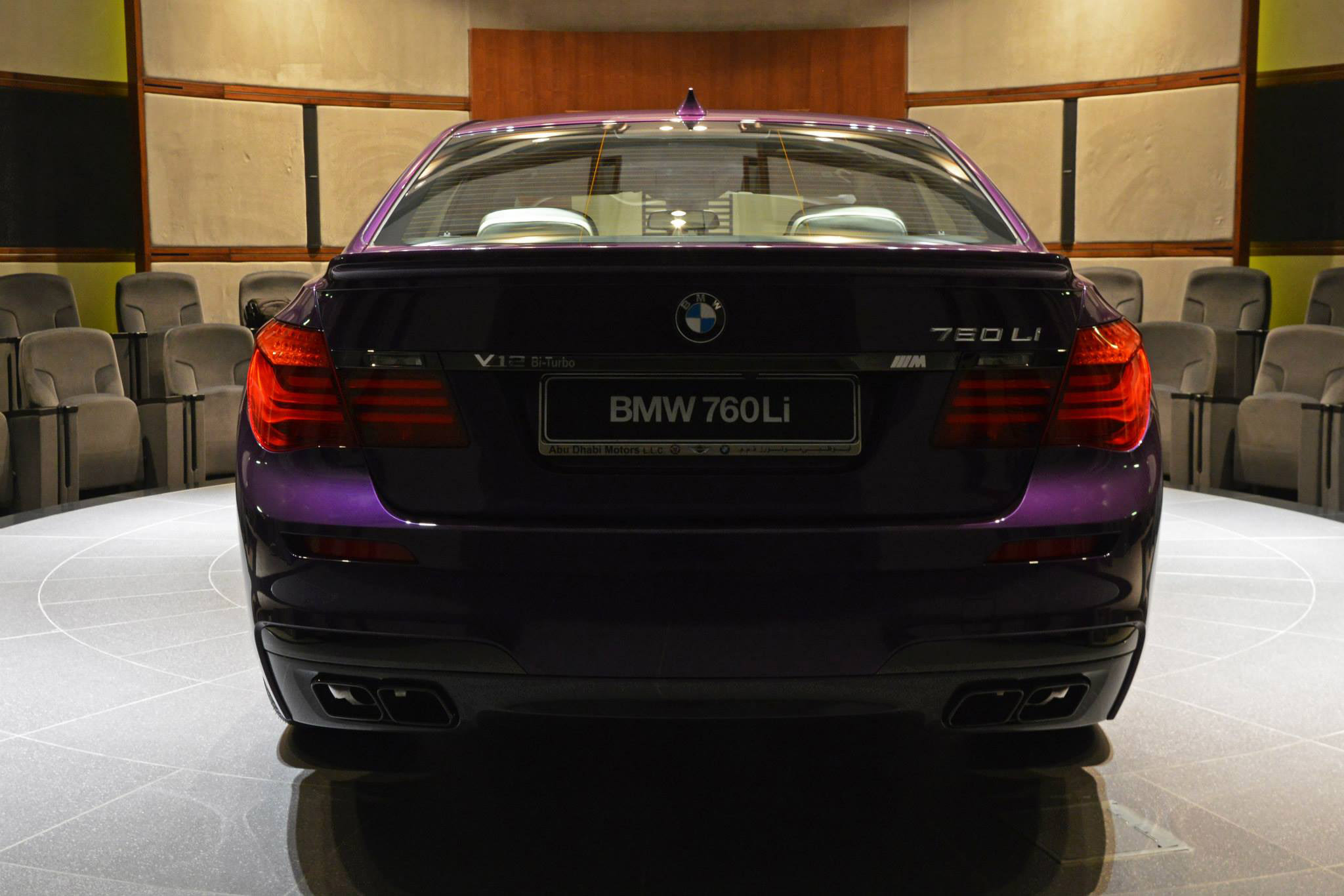 BMW 760Li V12M Biturbo in Twilight Purple