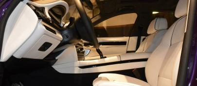 BMW 760Li V12M Biturbo in Twilight Purple (2015) - picture 15 of 20