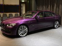 BMW 760Li V12M Biturbo in Twilight Purple (2015) - picture 5 of 20