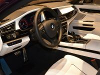 BMW 760Li V12M Biturbo in Twilight Purple (2015) - picture 13 of 20