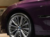 BMW 760Li V12M Biturbo in Twilight Purple (2015) - picture 19 of 20