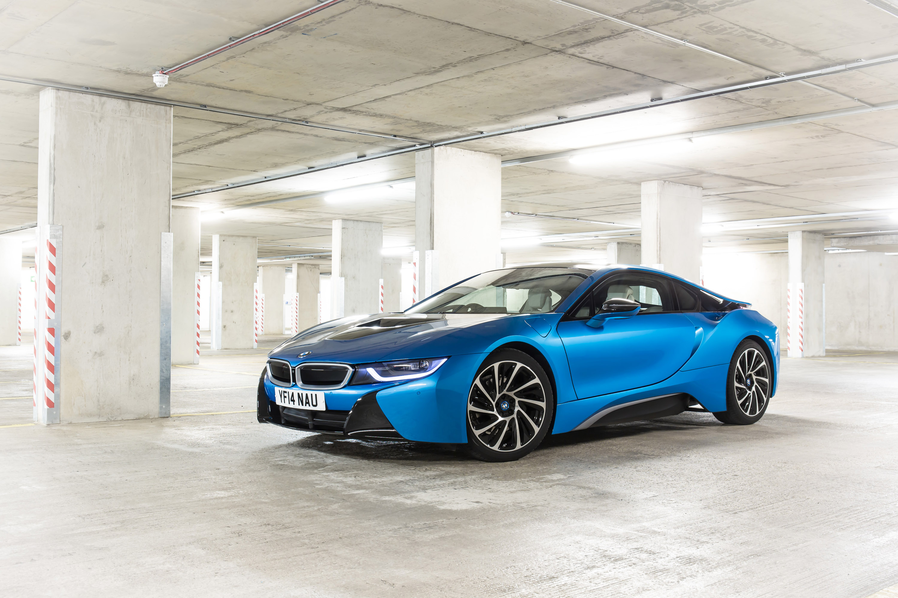 BMW i8 UK