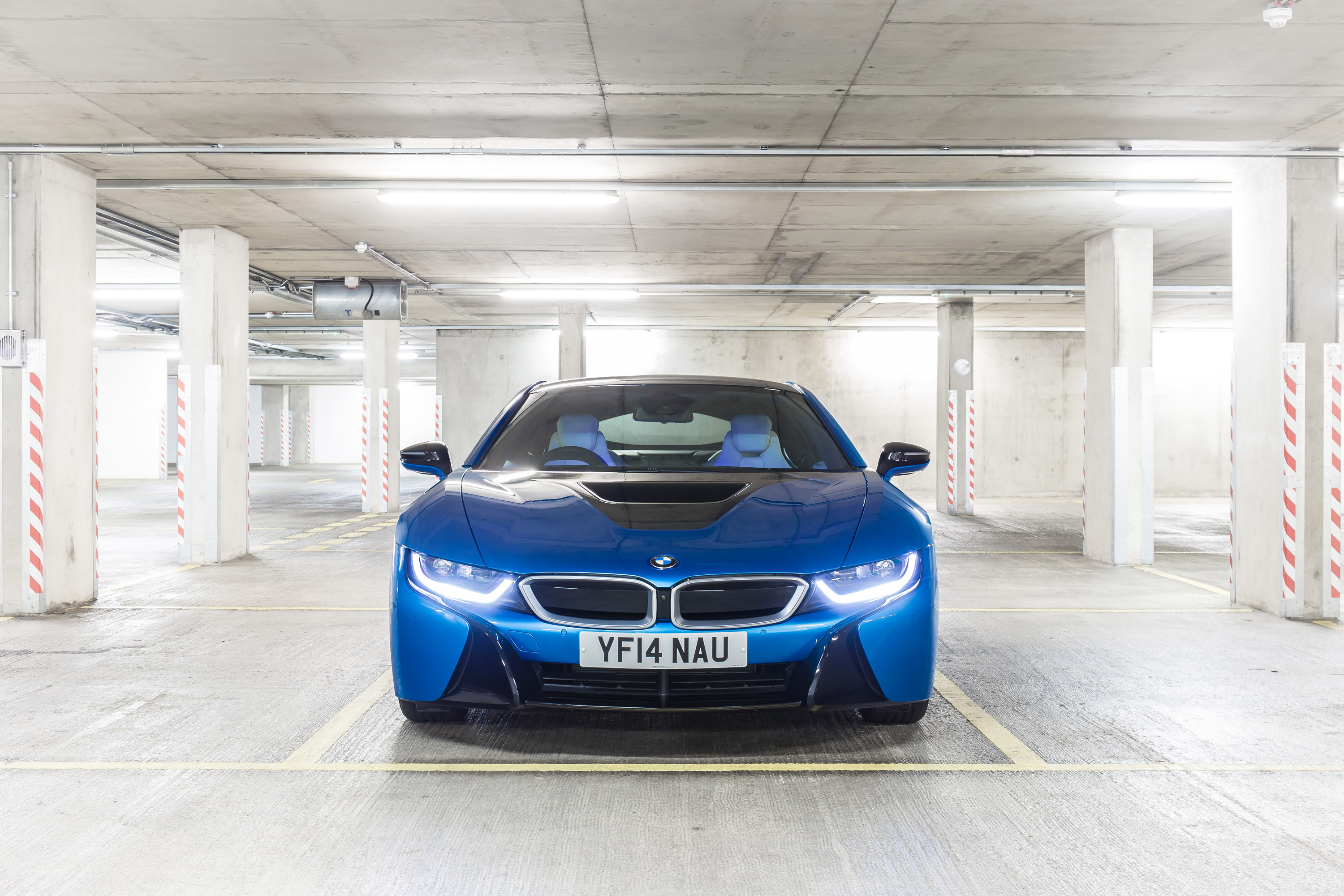 BMW i8 UK