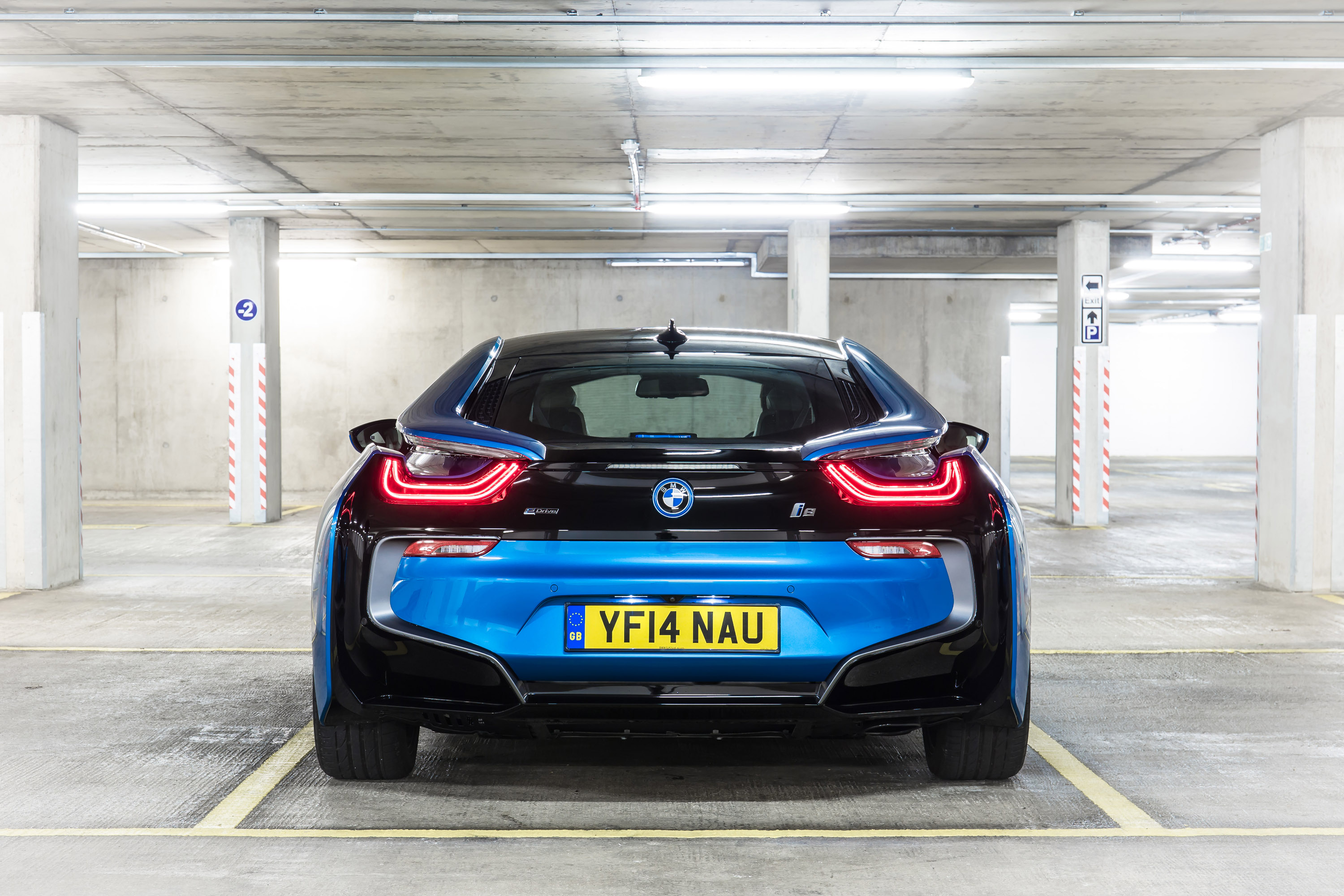 BMW i8 UK