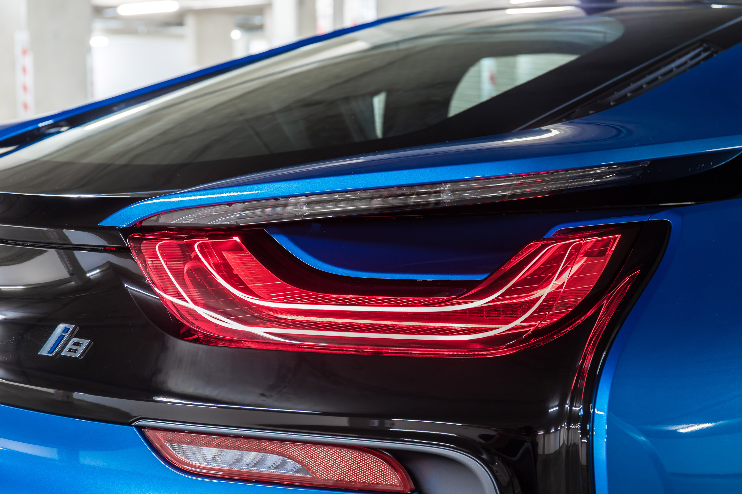 BMW i8 UK