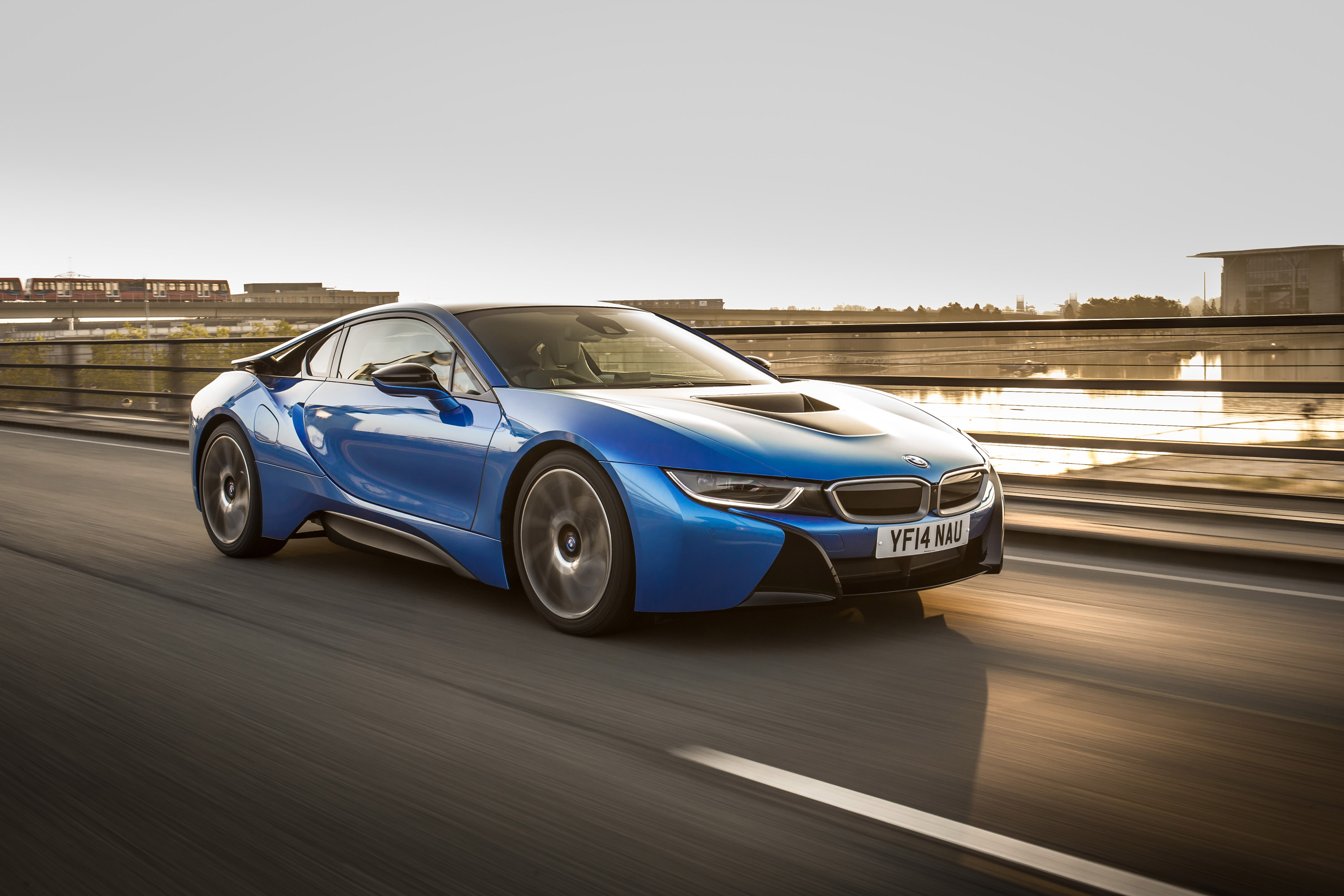 BMW i8 UK