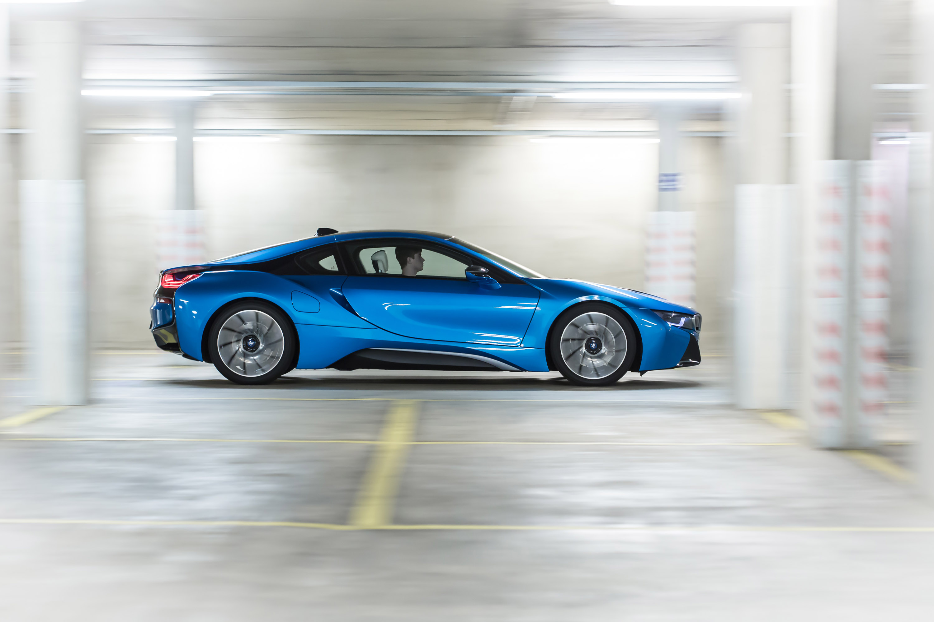 BMW i8 UK