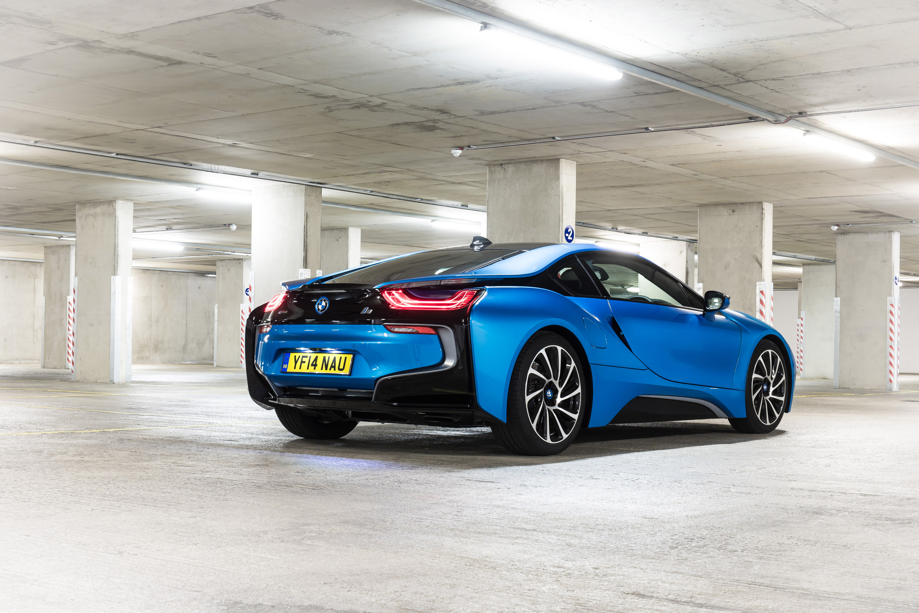 BMW i8 UK