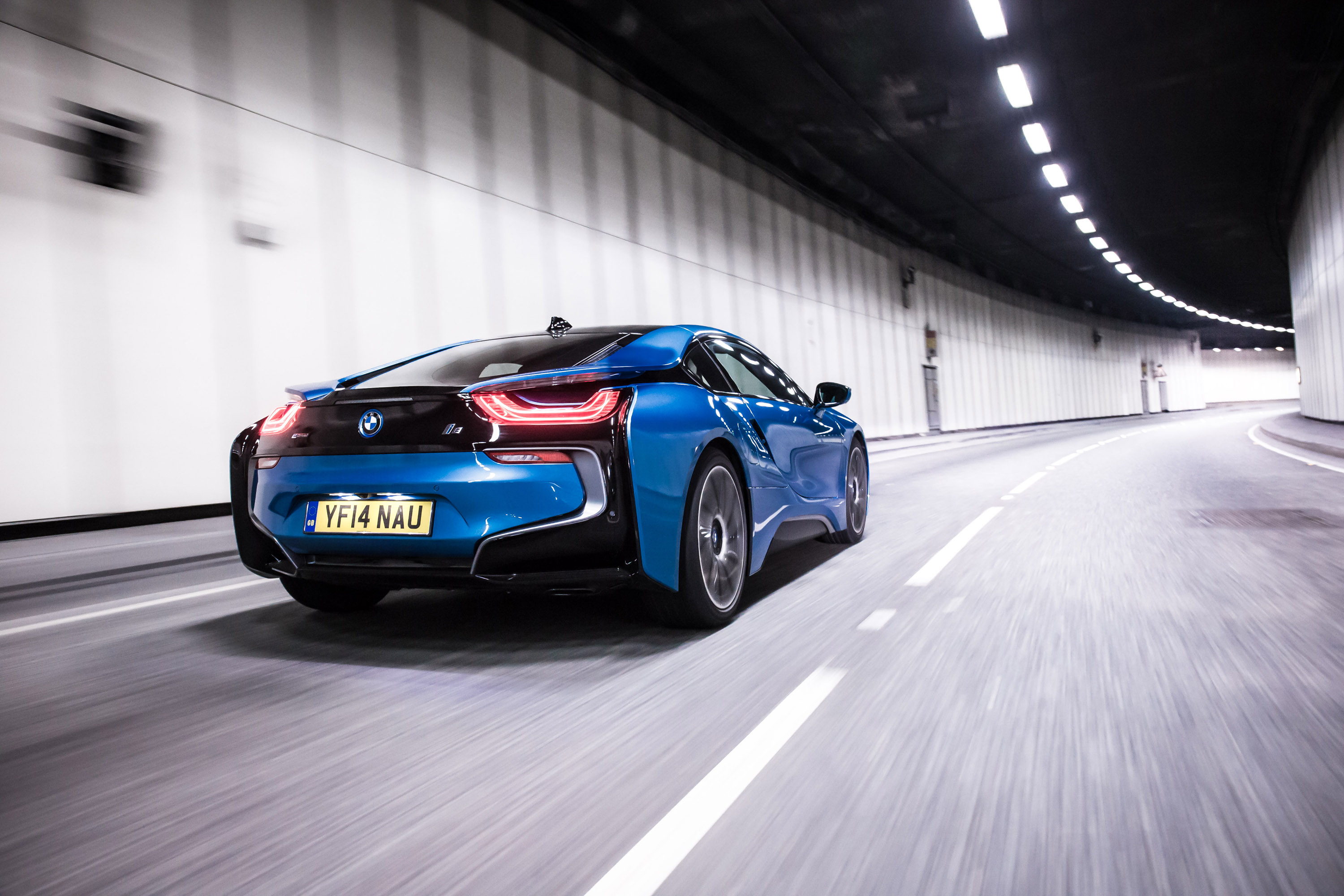 BMW i8 UK