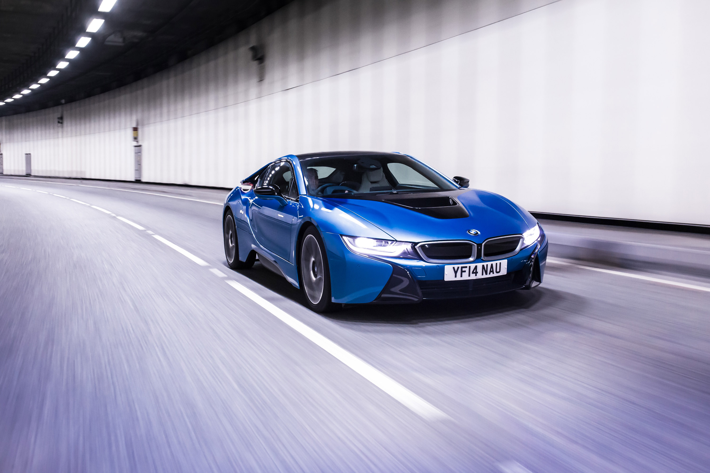 BMW i8 UK