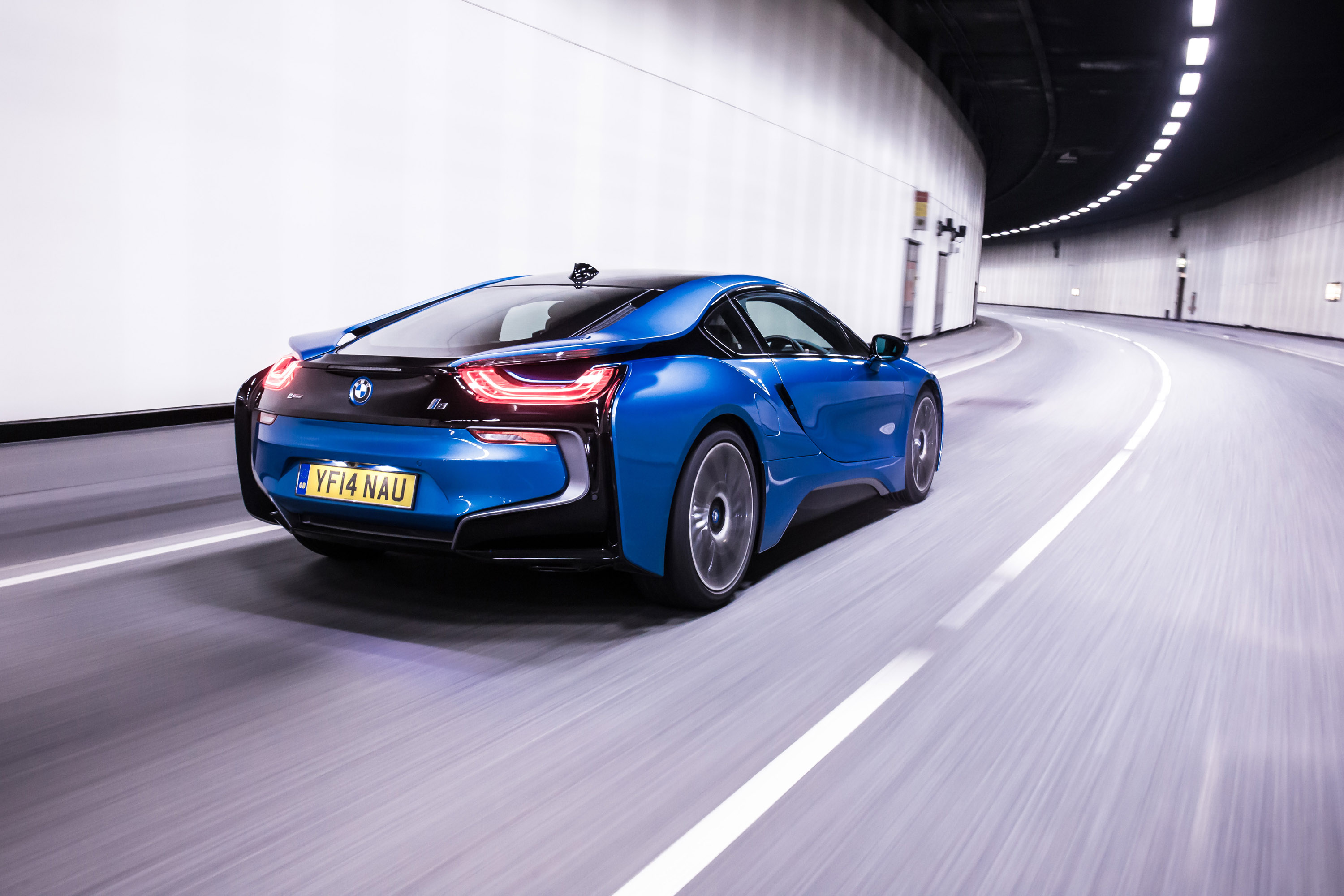 BMW i8 UK