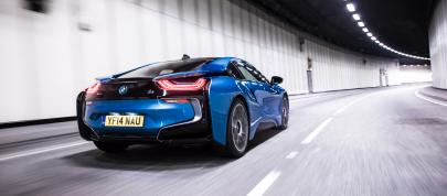 BMW i8 UK (2015) - picture 20 of 50