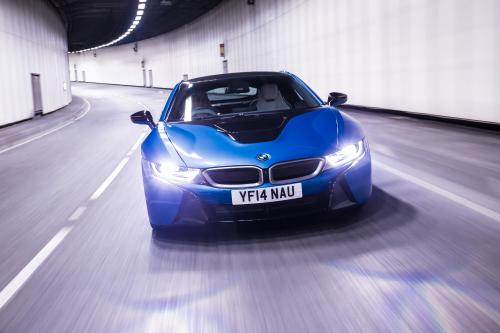 BMW i8 UK (2015) - picture 25 of 50